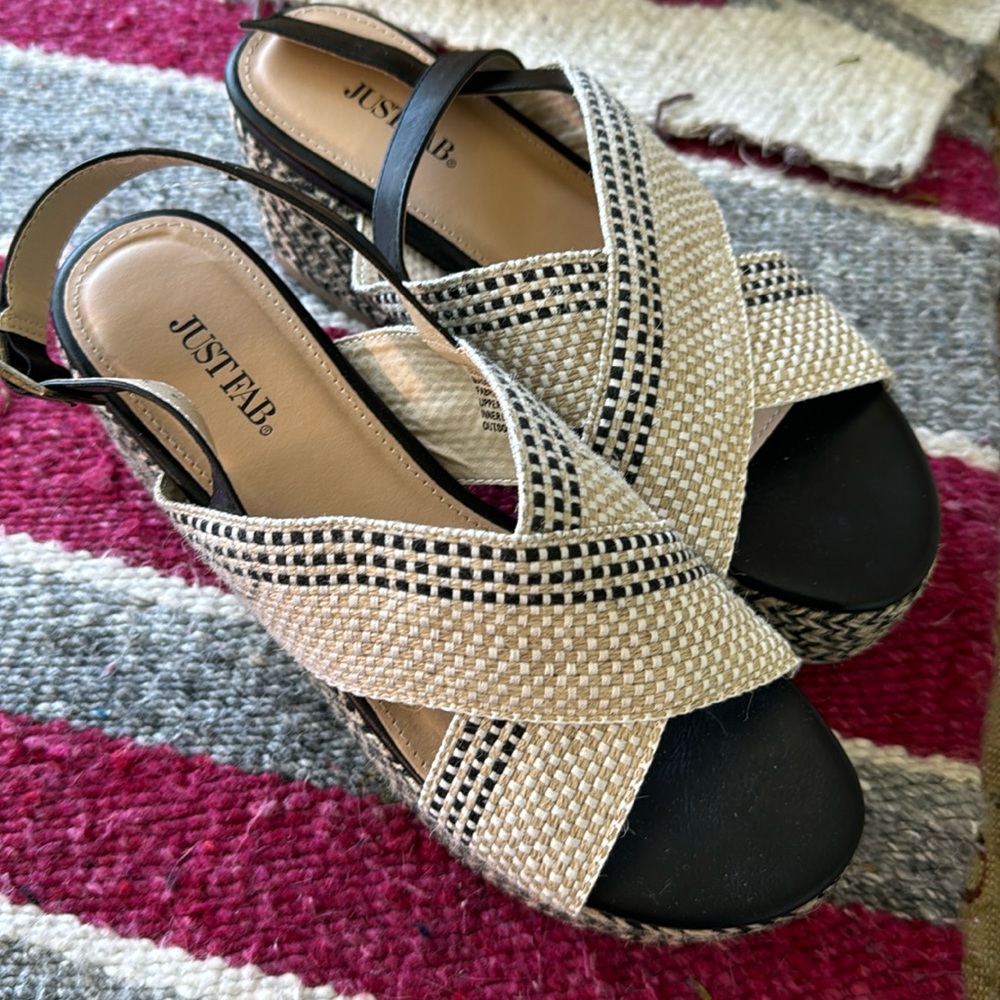 Just Fab Aura Black and Tan Platform Sandals